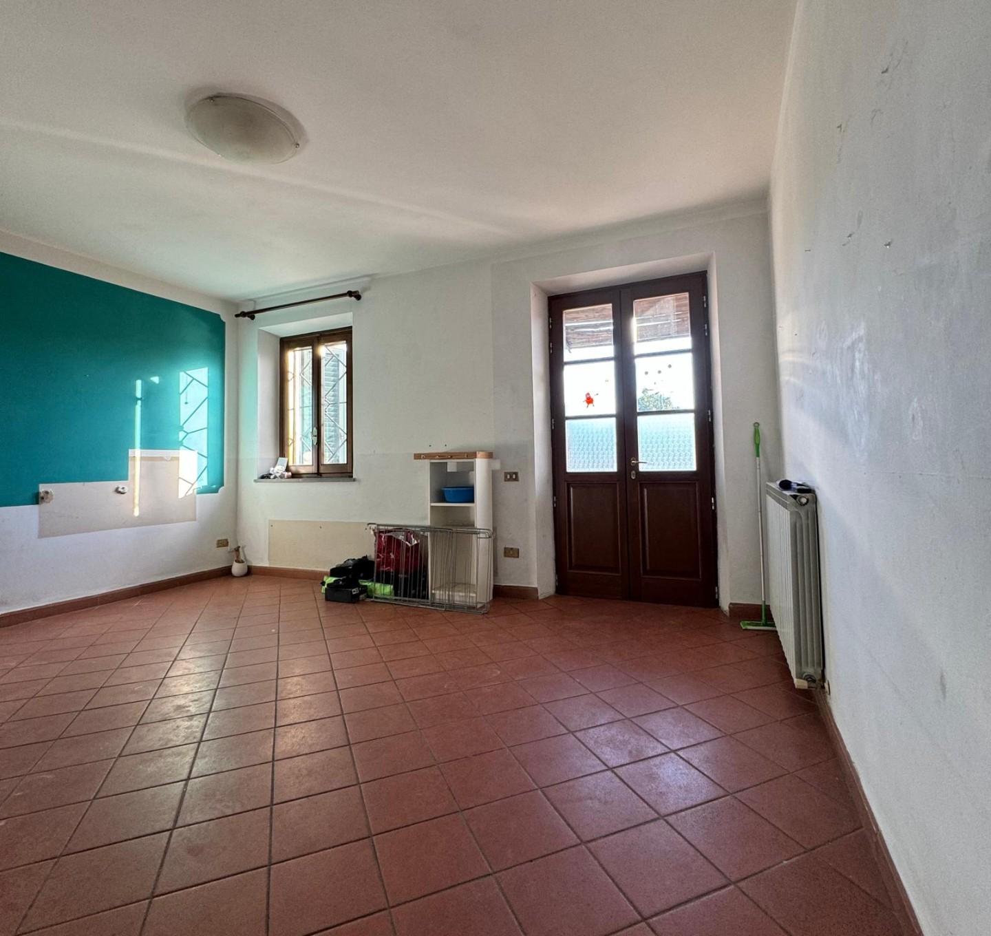 Casa indipendente con giardino, Capannori lammari