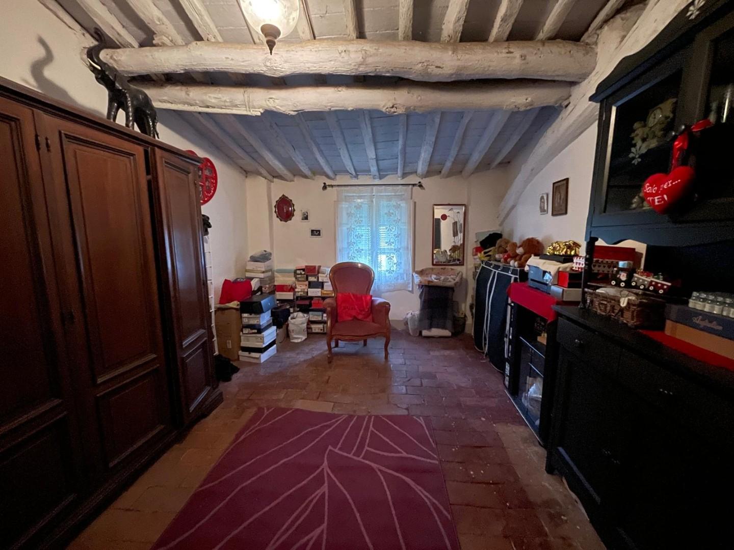 Casa indipendente con giardino, Capannori colle di compito