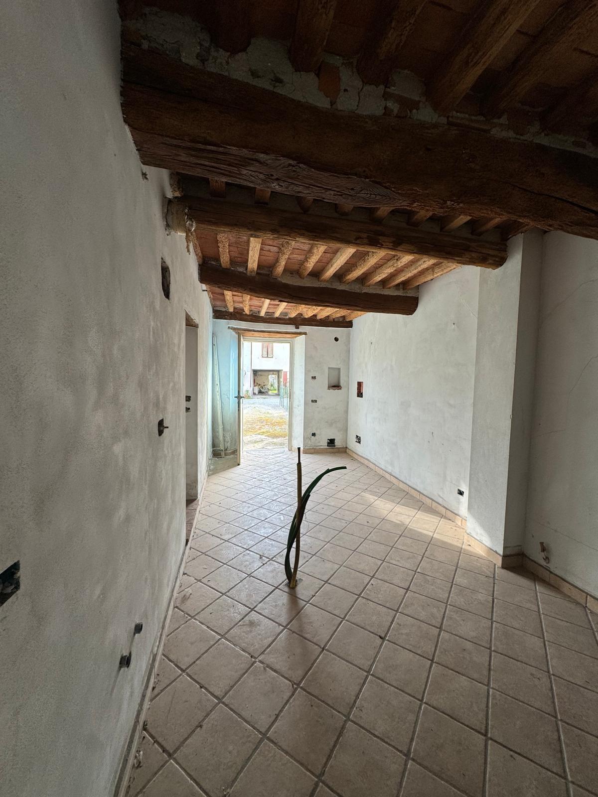 Casa indipendente ristrutturata, Lucca san marco