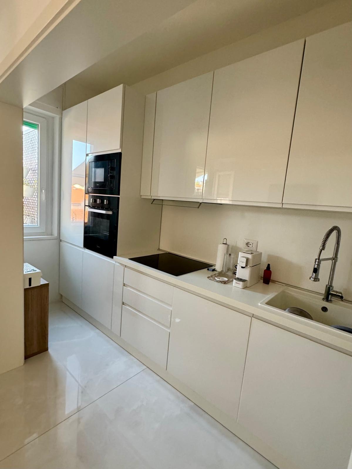 Trilocale in vendita a Viareggio