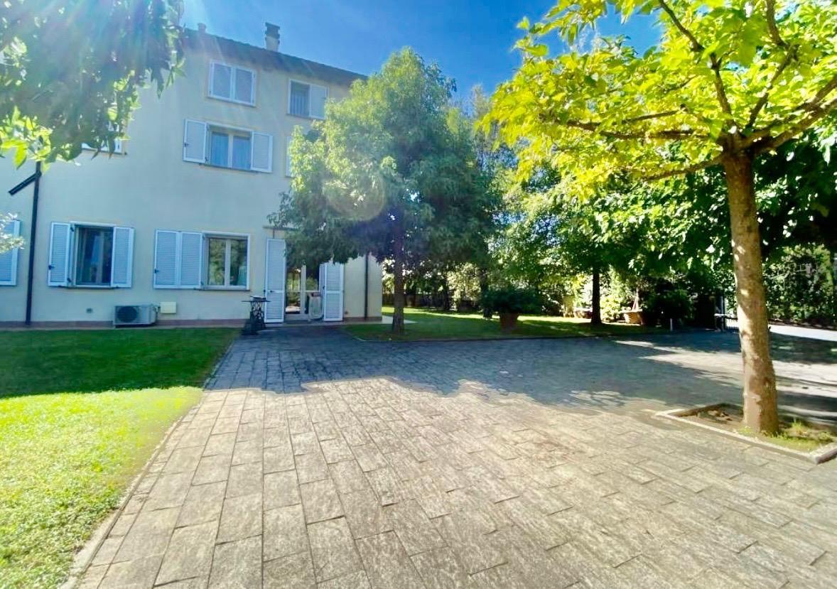 Quadrilocale con giardino, Capannori lunata