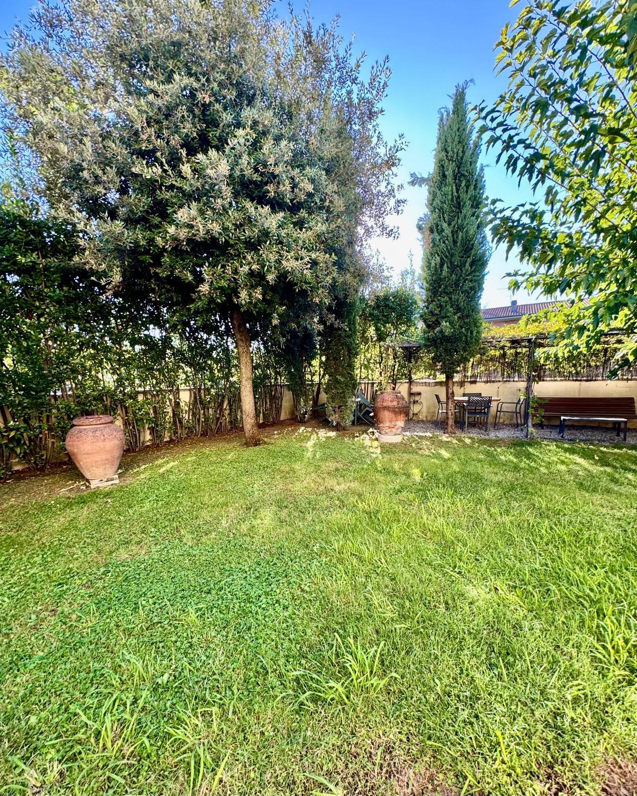 Quadrilocale con giardino, Capannori lunata