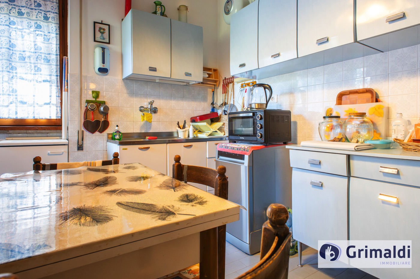 Quadrilocale da ristrutturare a Roma