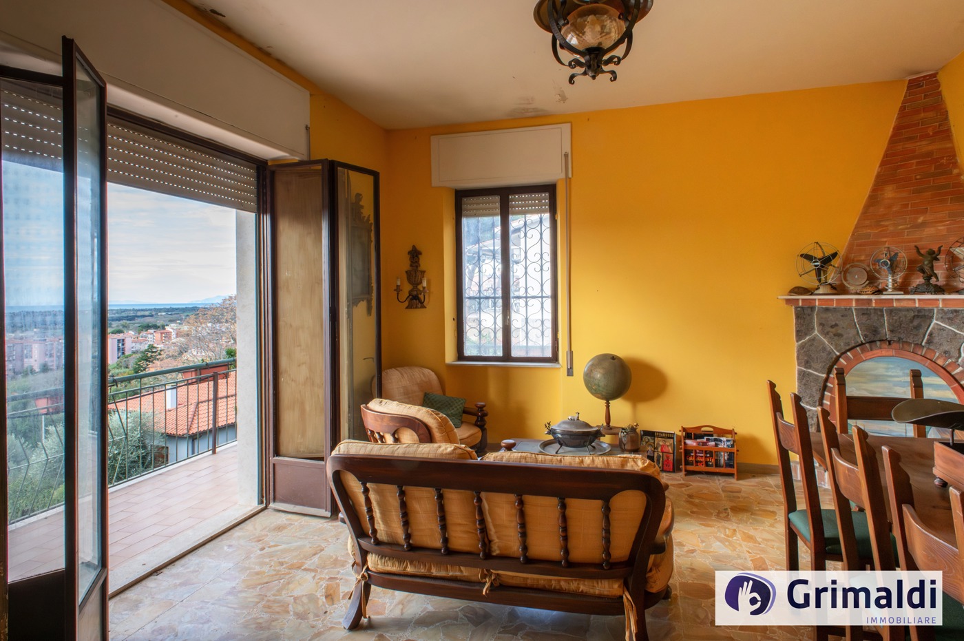 Villa con giardino a Tarquinia