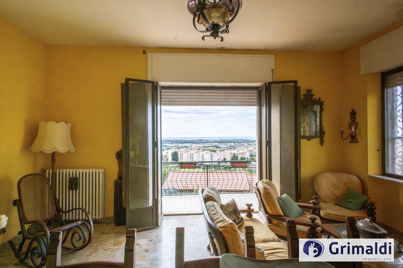 Villa con giardino a Tarquinia