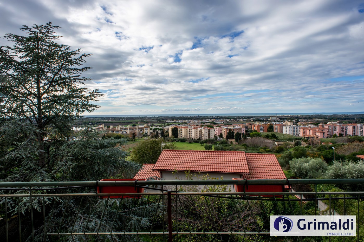 Villa con giardino a Tarquinia