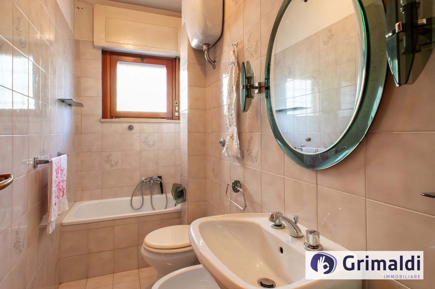 Villa con giardino a Roma