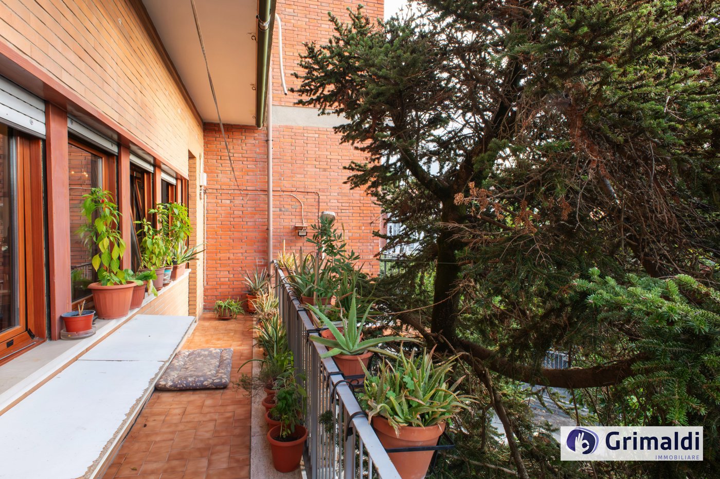 Villa con giardino a Roma