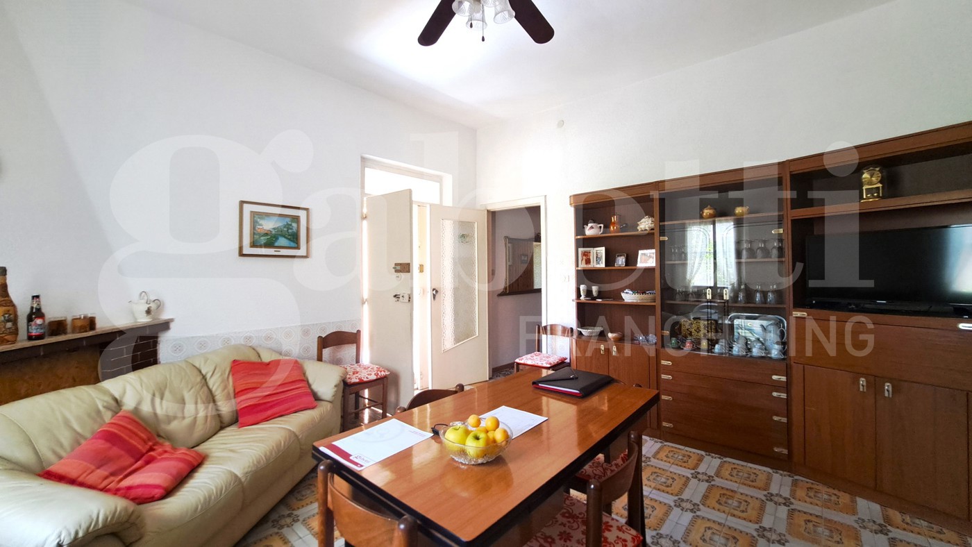 Villa con giardino a Cabras