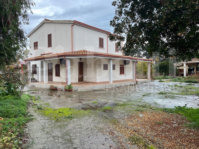 Quadrilocale in vendita a Siamaggiore