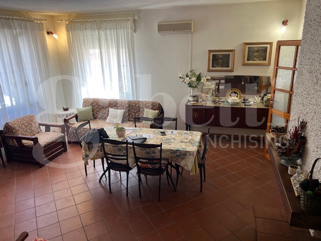 Casa indipendente in vendita a Baratili San Pietro