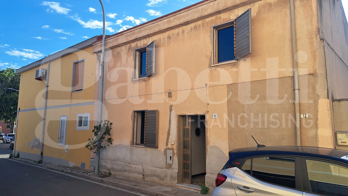 Casa indipendente con giardino a Oristano