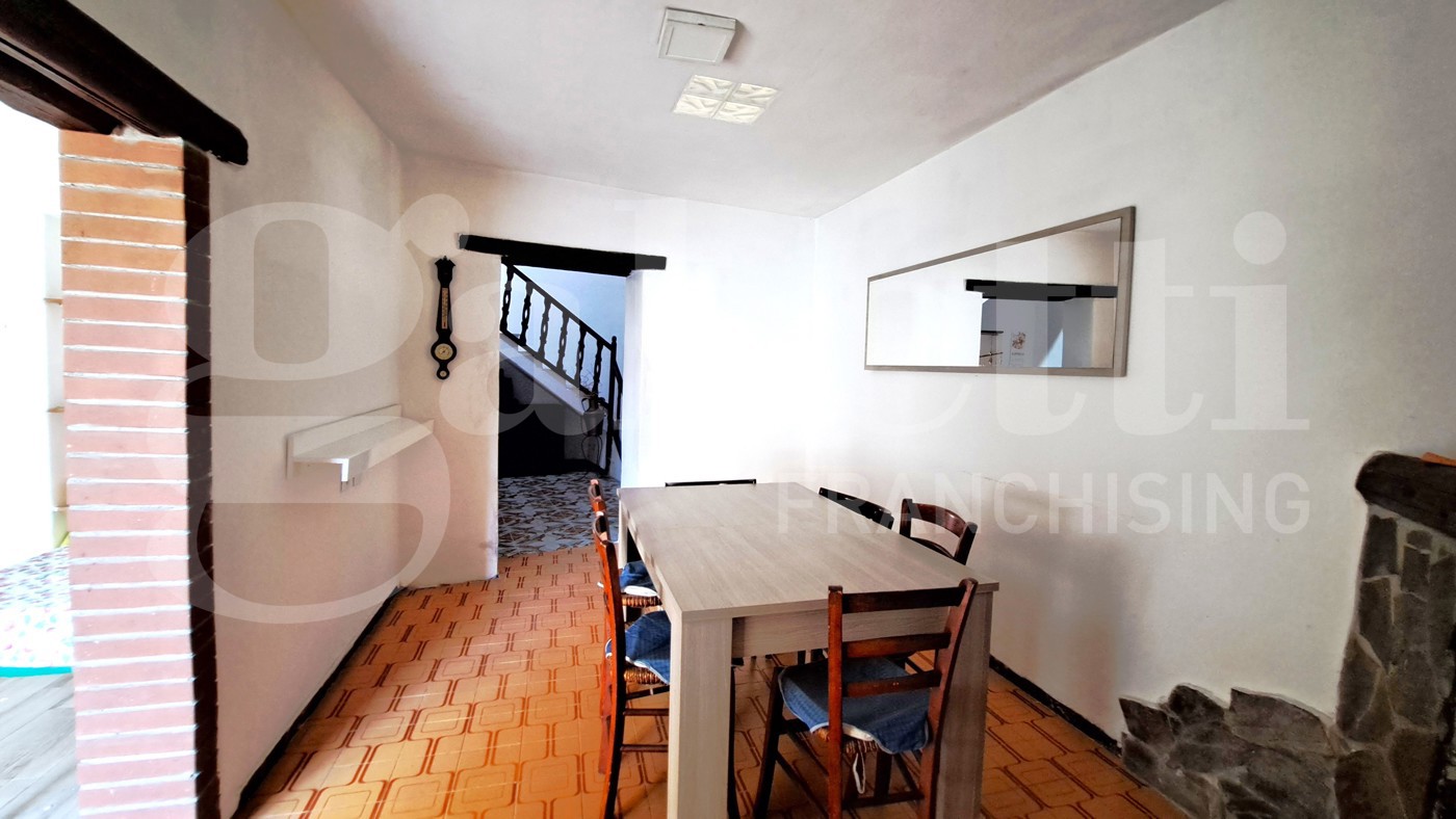 Casa indipendente con giardino a Oristano