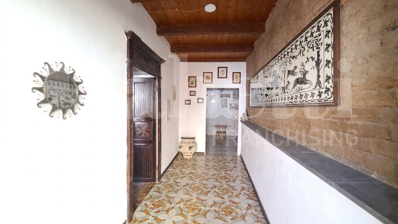 Casa indipendente con giardino a Oristano