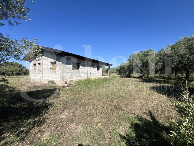 Capannone in vendita a Cabras