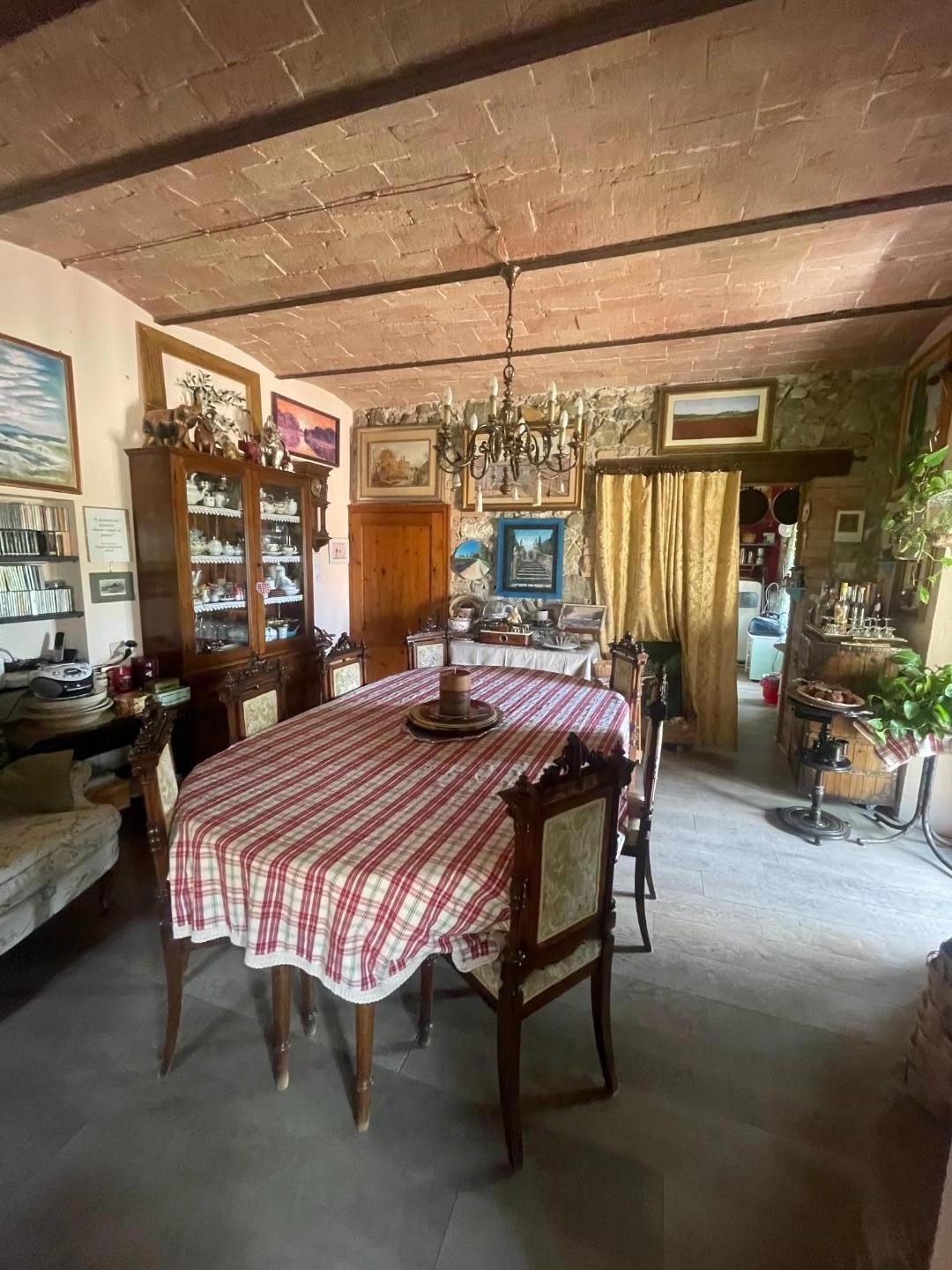 Casa indipendente ristrutturata, Murlo casciano