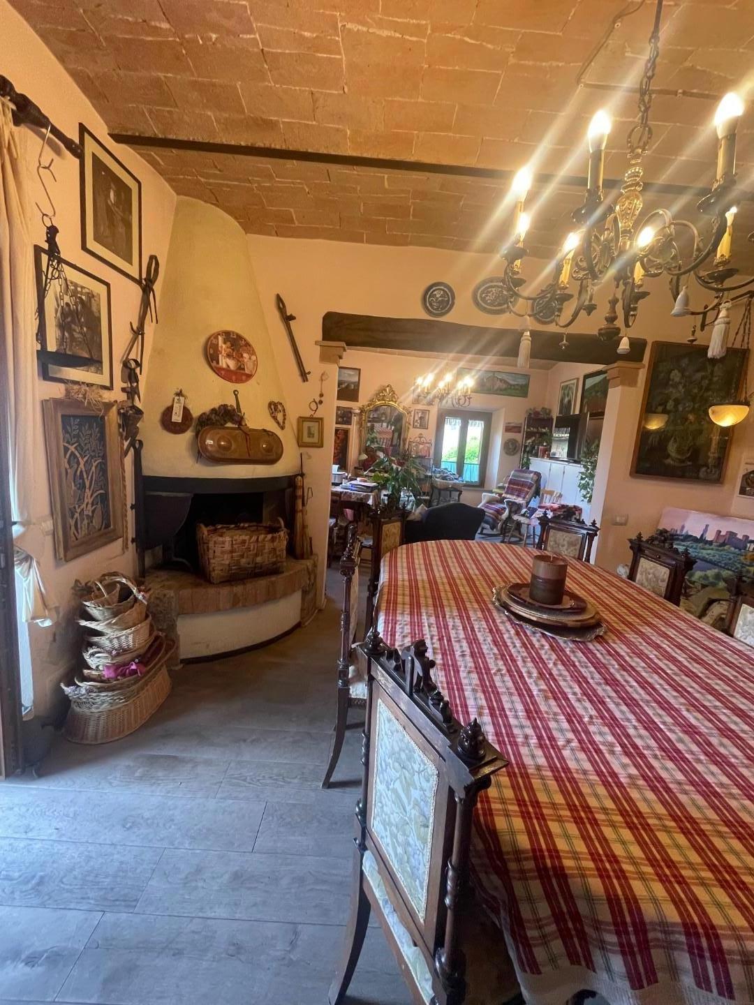 Casa indipendente ristrutturata, Murlo casciano