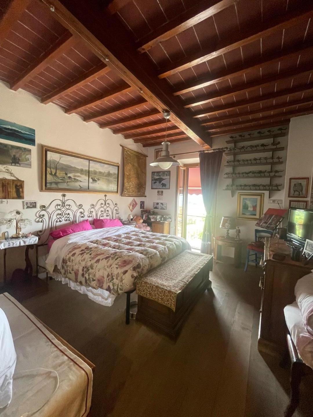 Casa indipendente ristrutturata, Murlo casciano