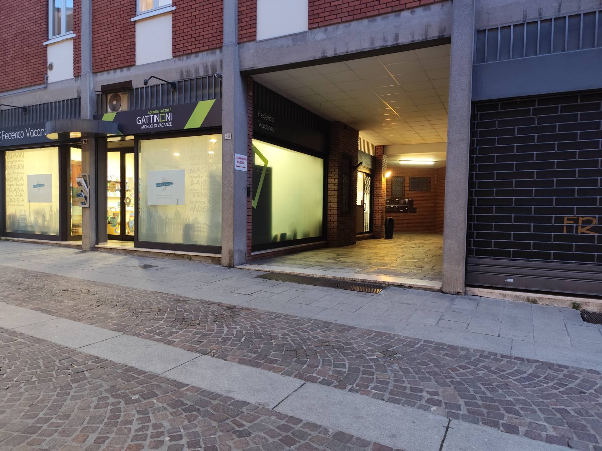 Studio/Ufficio in affitto a Iseo