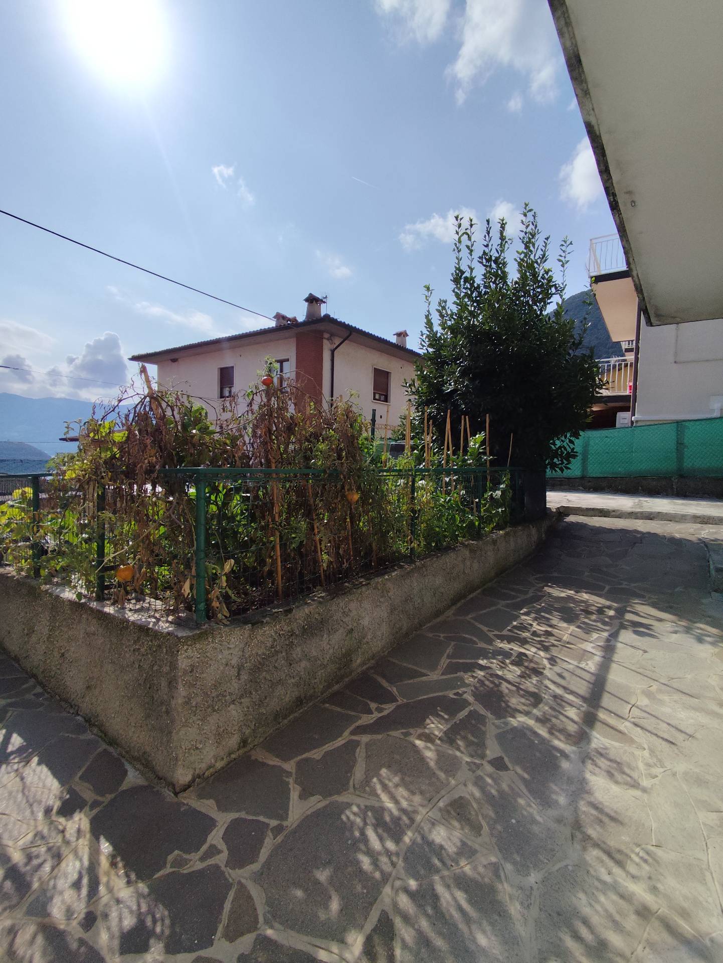 Appartamento in affitto a Tavernola Bergamasca