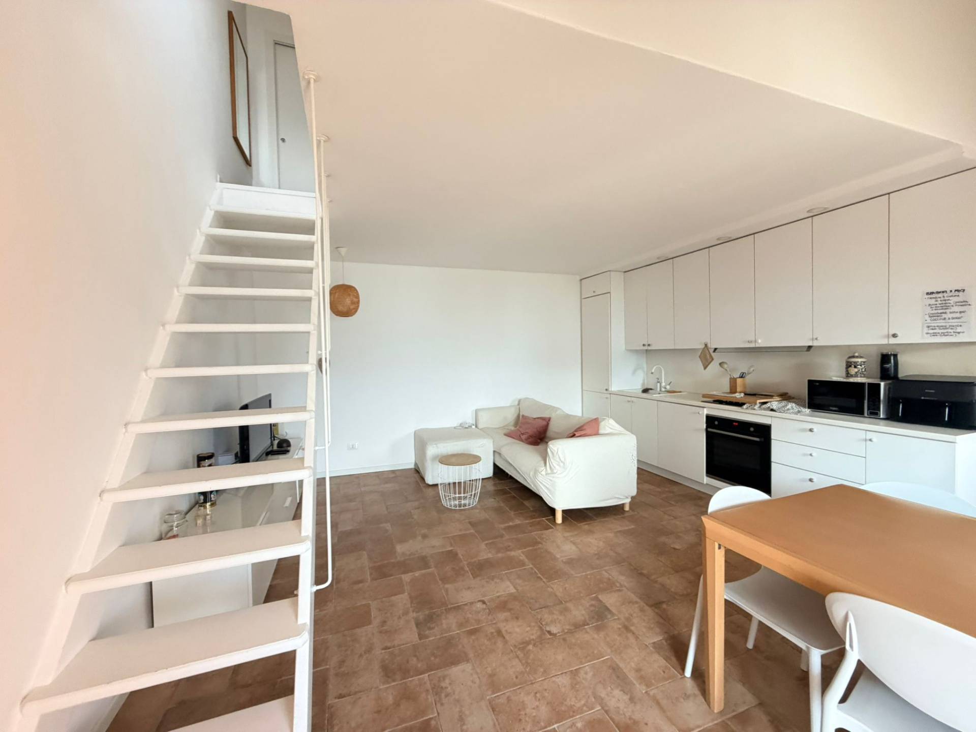 Appartamento in vendita a Tavernola Bergamasca