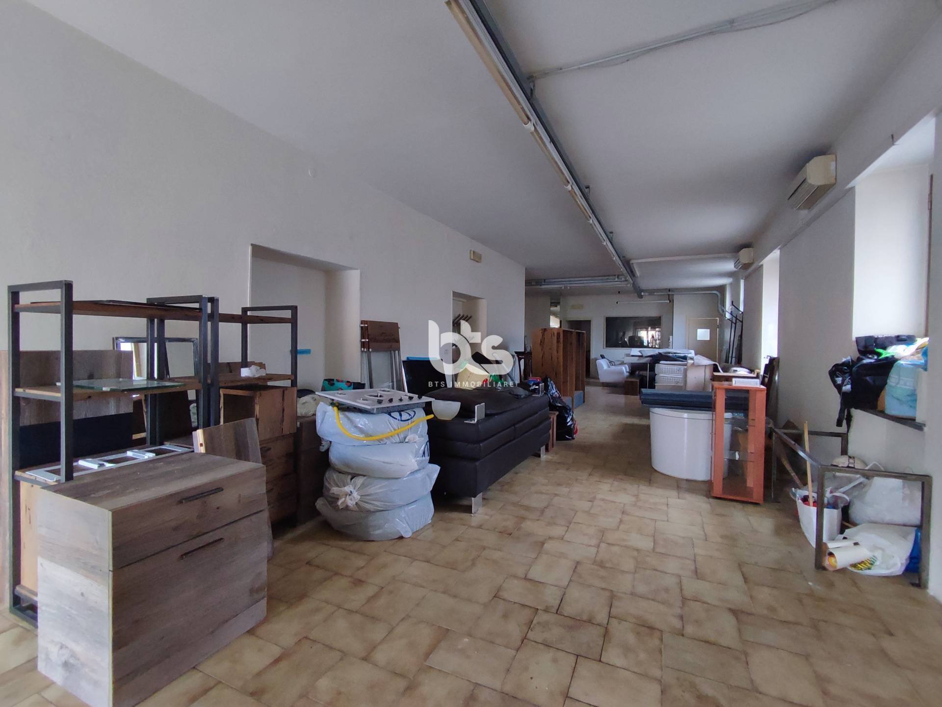 Attivit commerciale in affitto a Cazzago San Martino