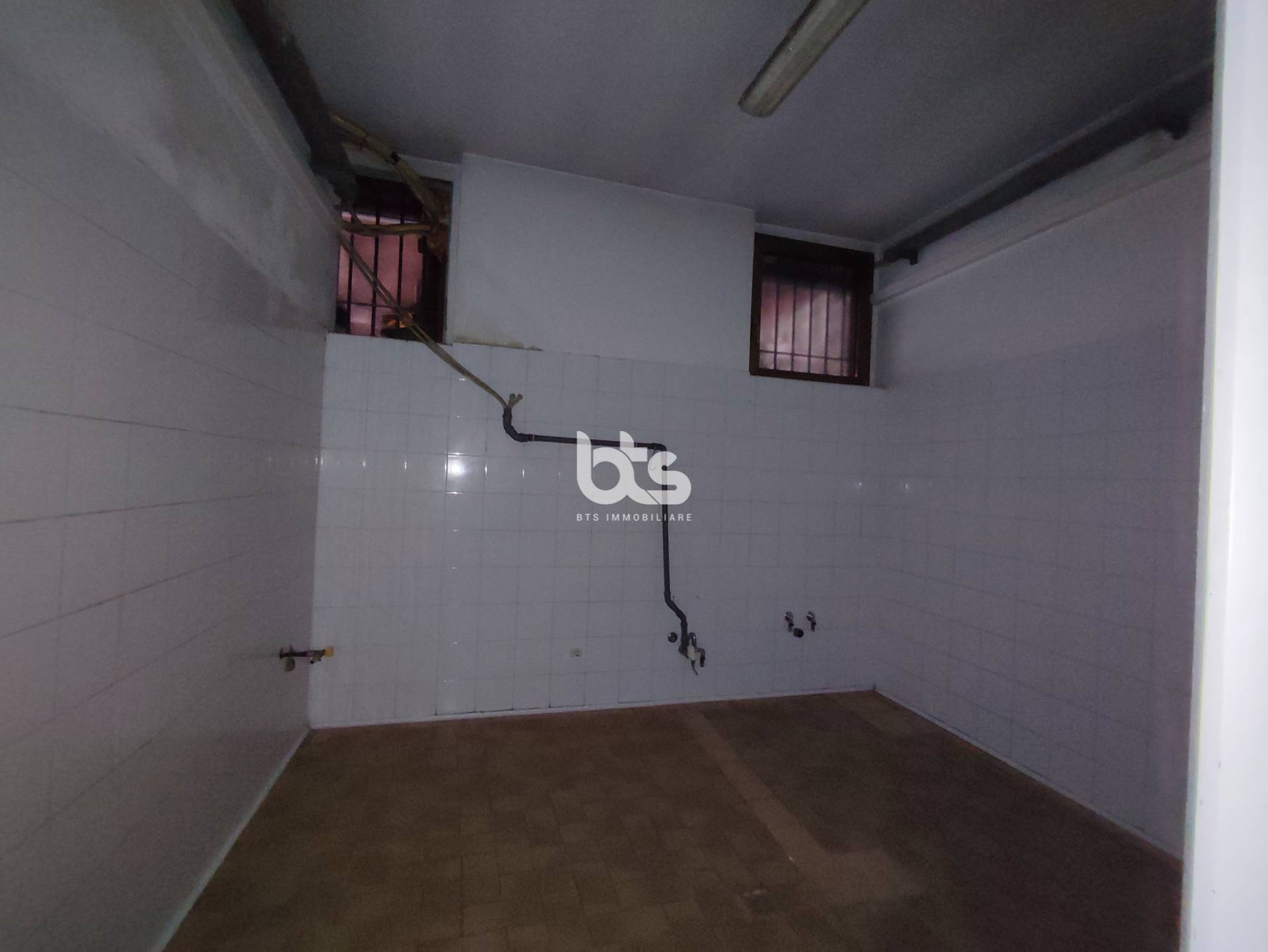 Attivit commerciale in affitto a Cazzago San Martino