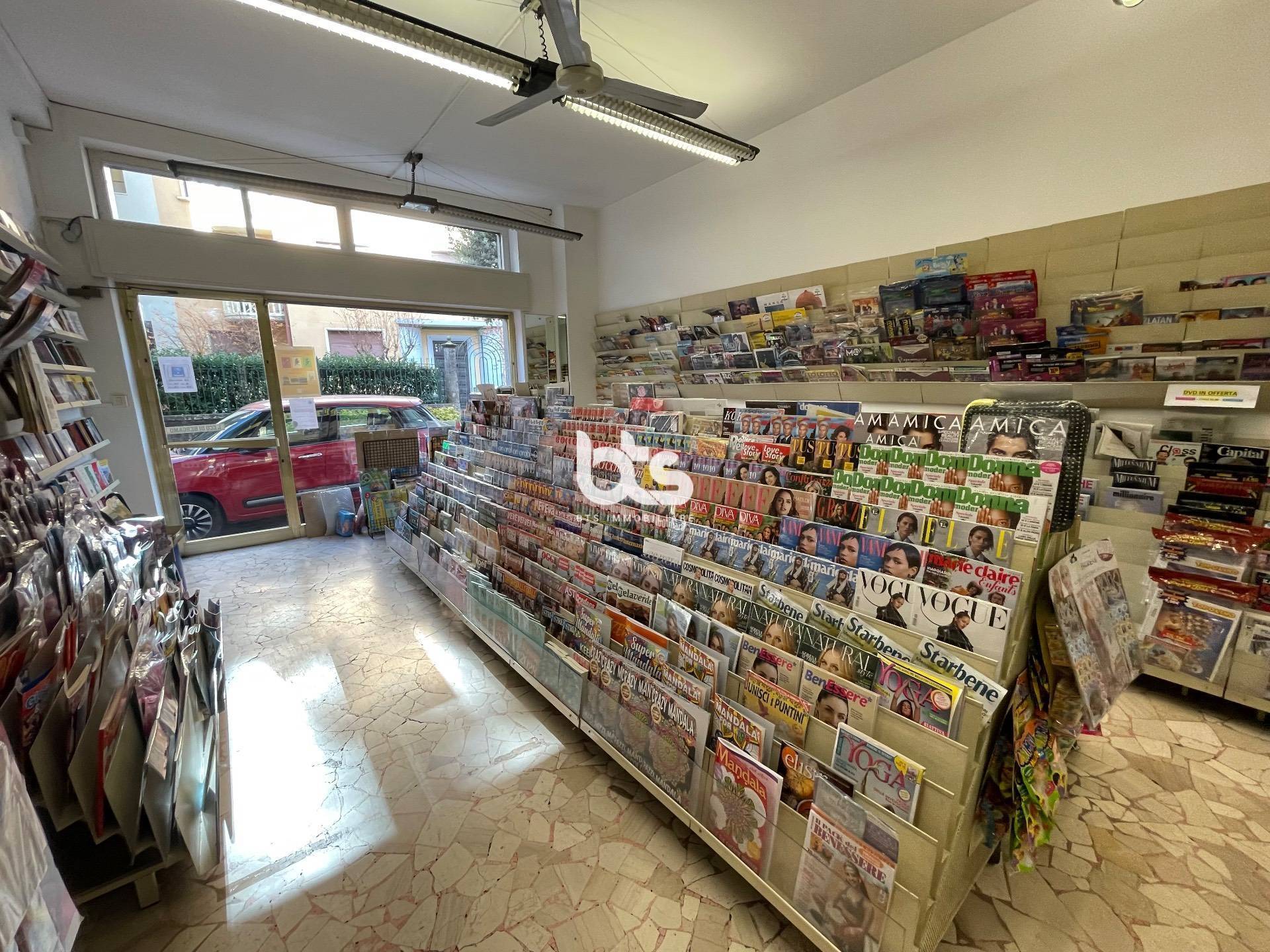 Locale commerciale in vendita a Sarnico