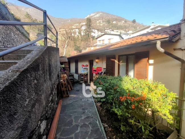 Appartamento in vendita a Adrara San Rocco