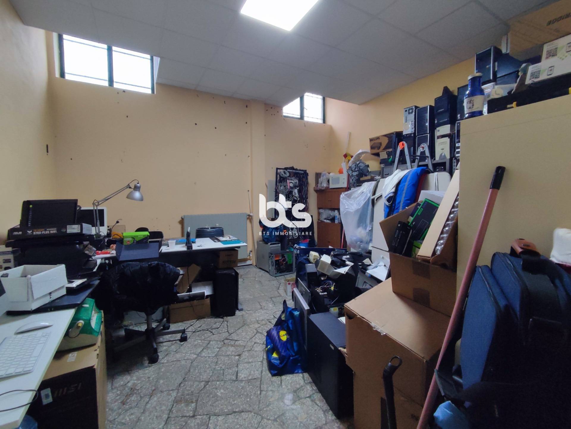 Locale commerciale in vendita a Grumello del Monte