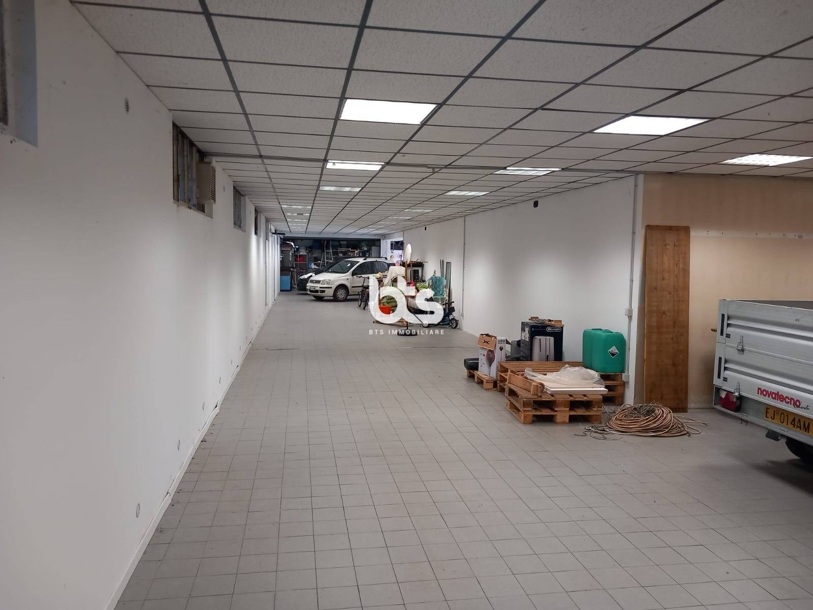 Capannone in vendita a Grumello del Monte