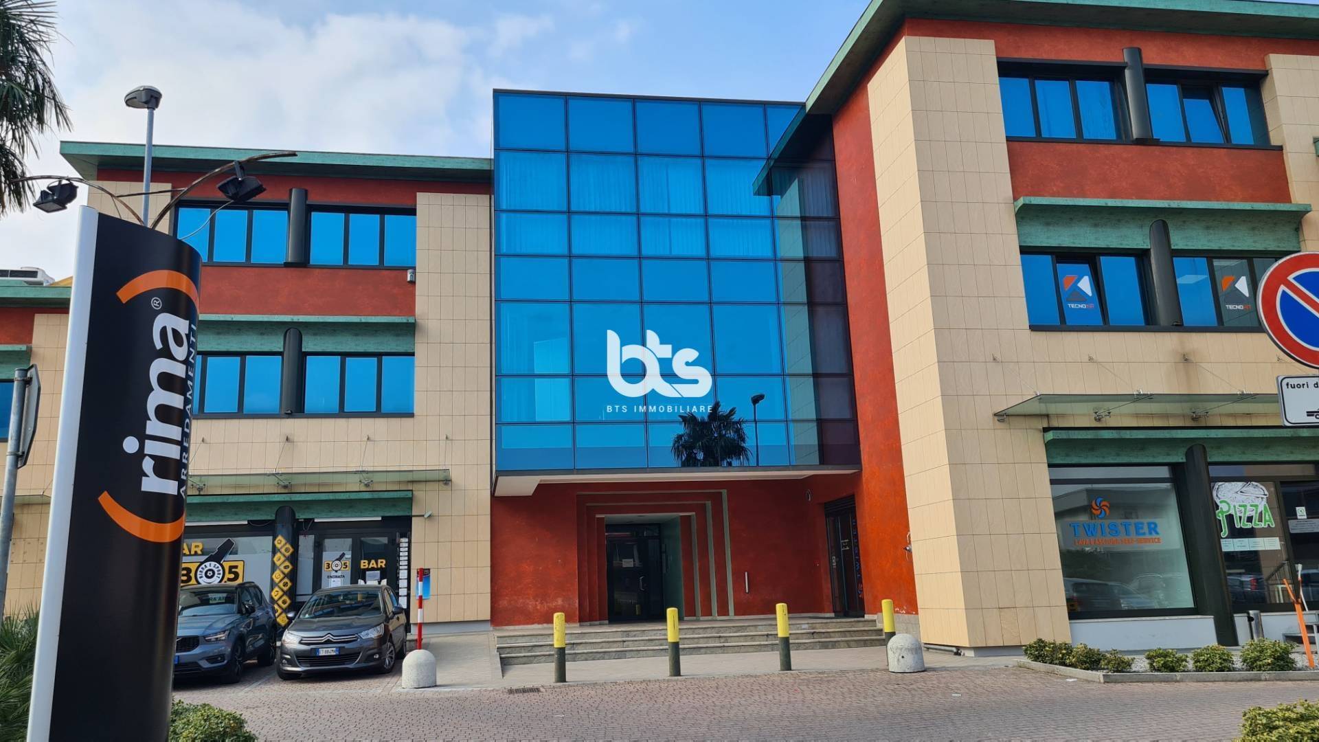 Studio/Ufficio in vendita a Costa Volpino