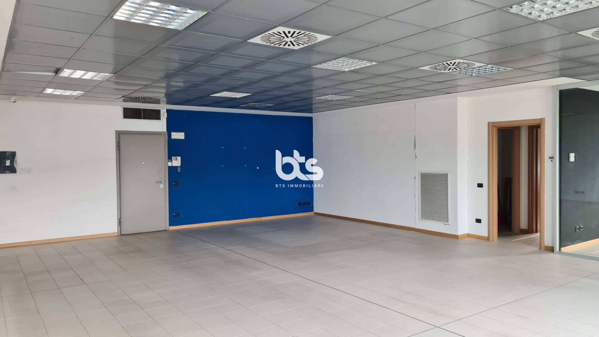 Studio/Ufficio in vendita a Costa Volpino