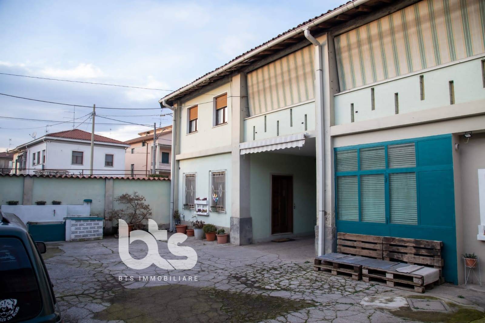 Casa di Corte in vendita a Flero