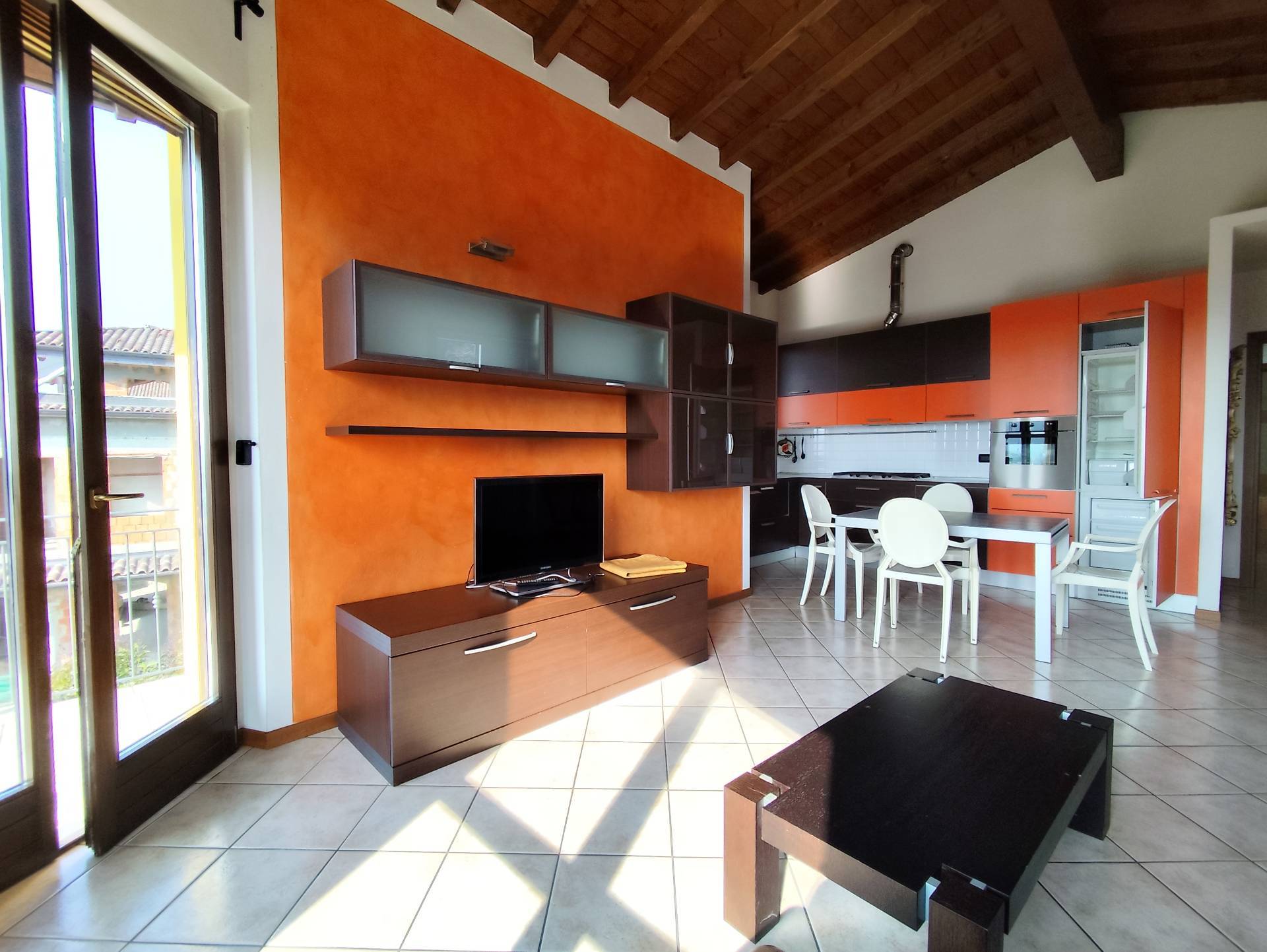 Appartamento in affitto a Sarnico