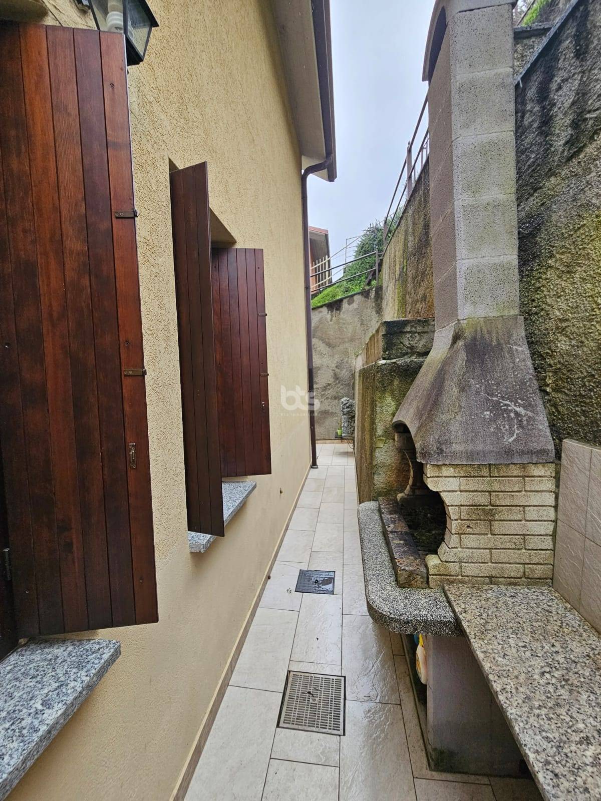 Appartamento in vendita a Riva di Solto