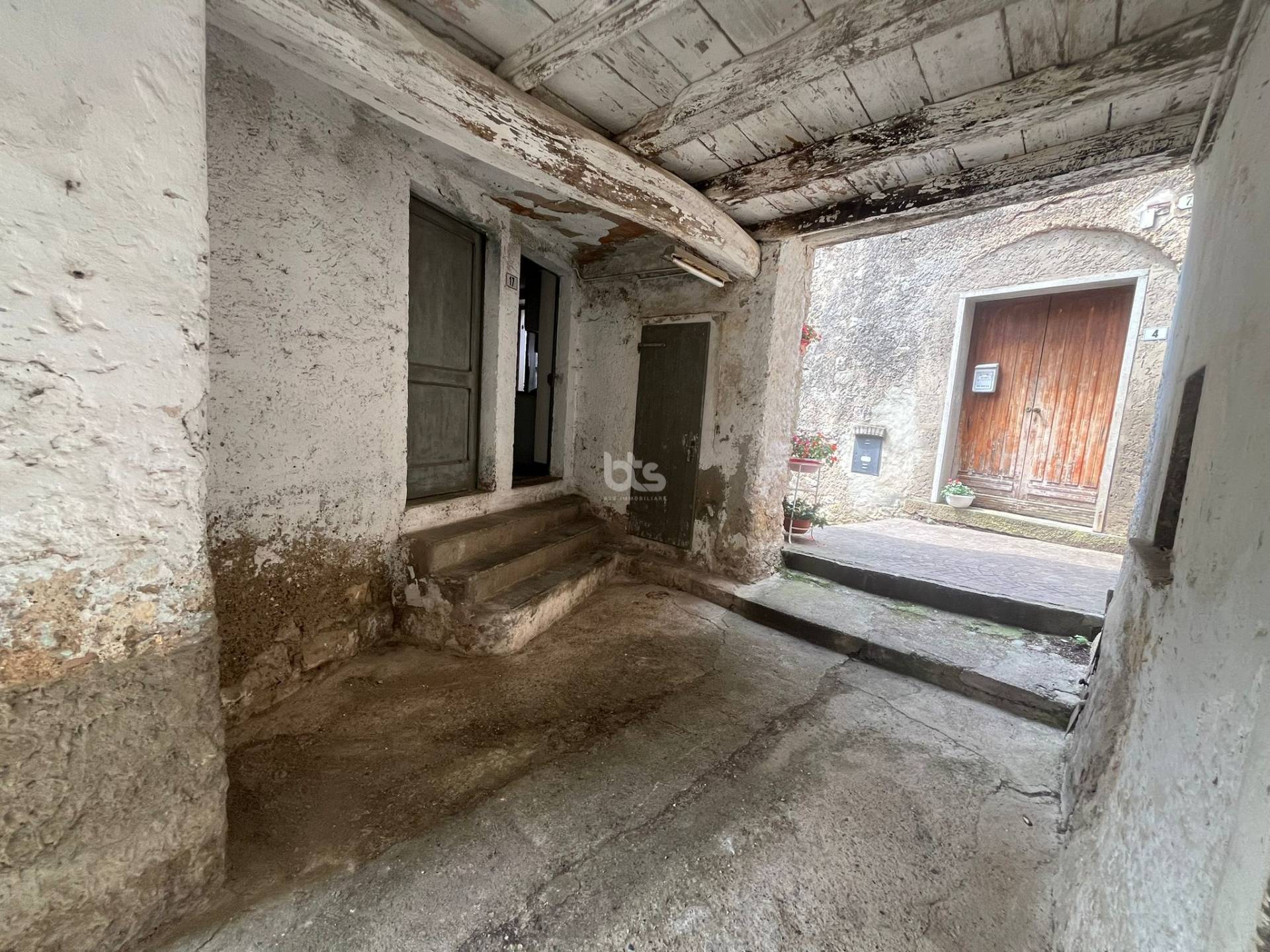 Rustico in vendita a Adrara San Rocco