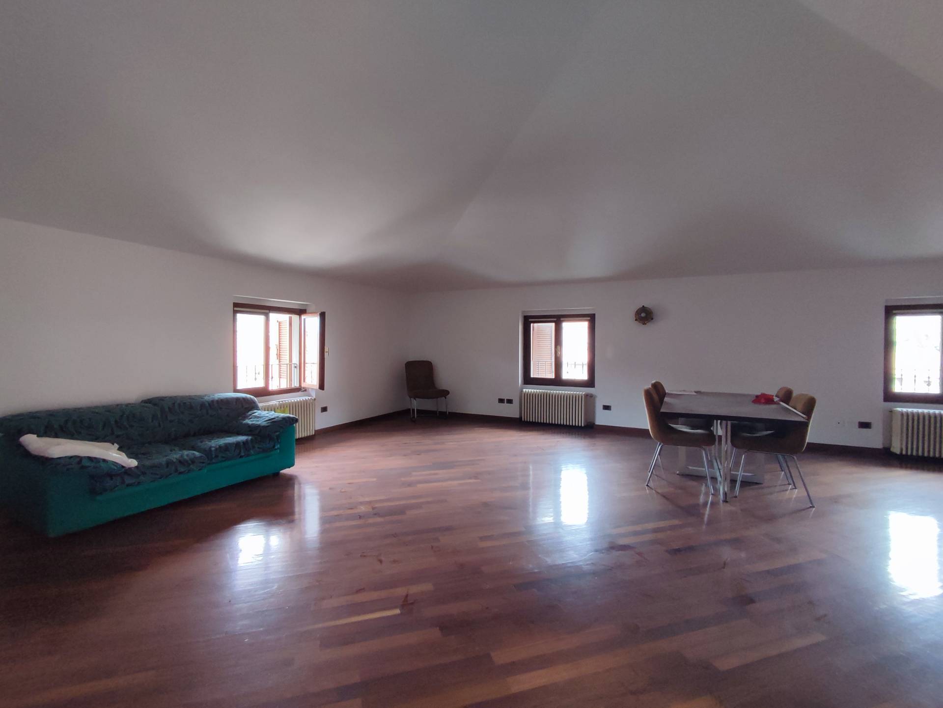 Mansarda in affitto a Sarnico