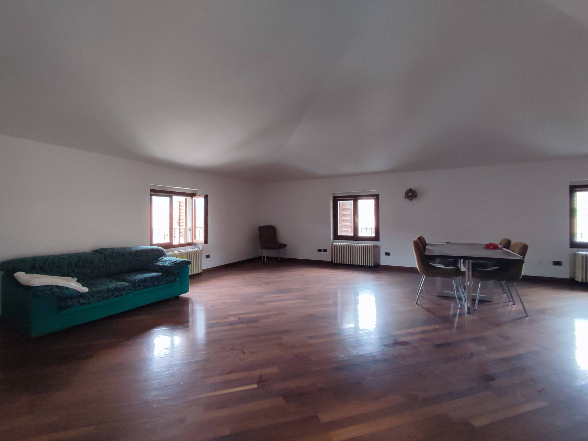 Mansarda in affitto a Sarnico