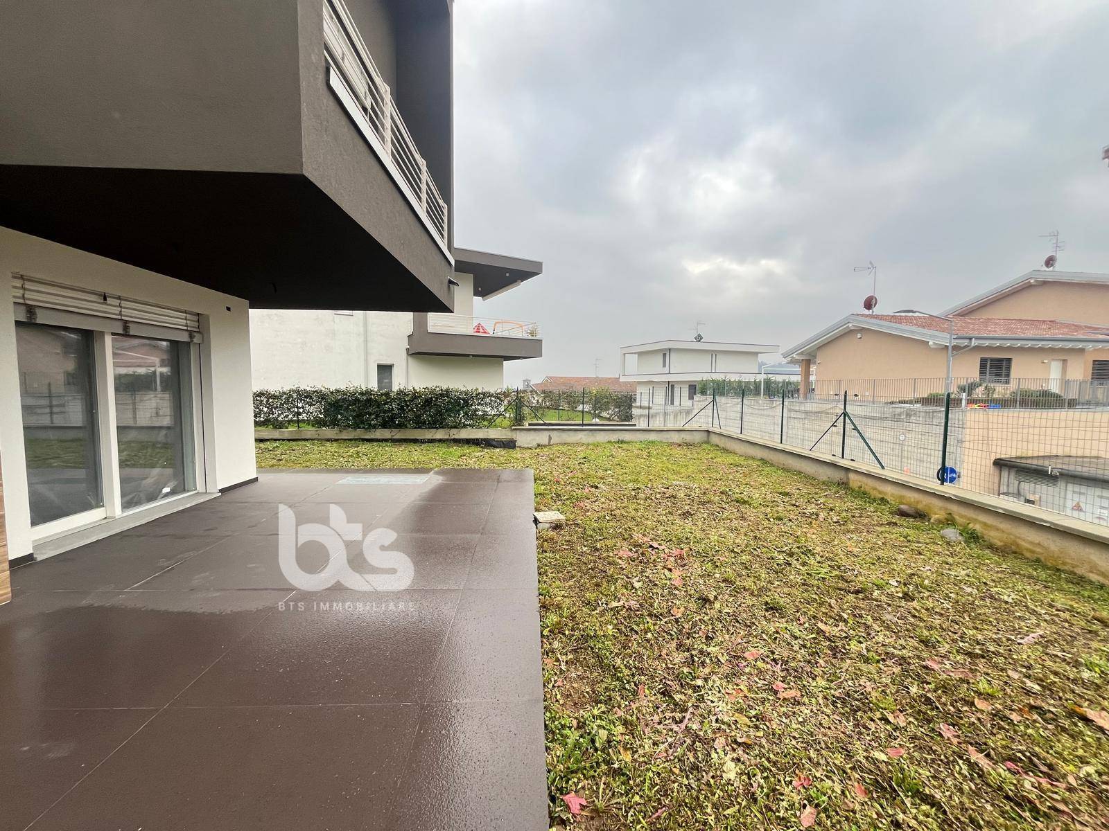 Bifamiliare in vendita a Villongo