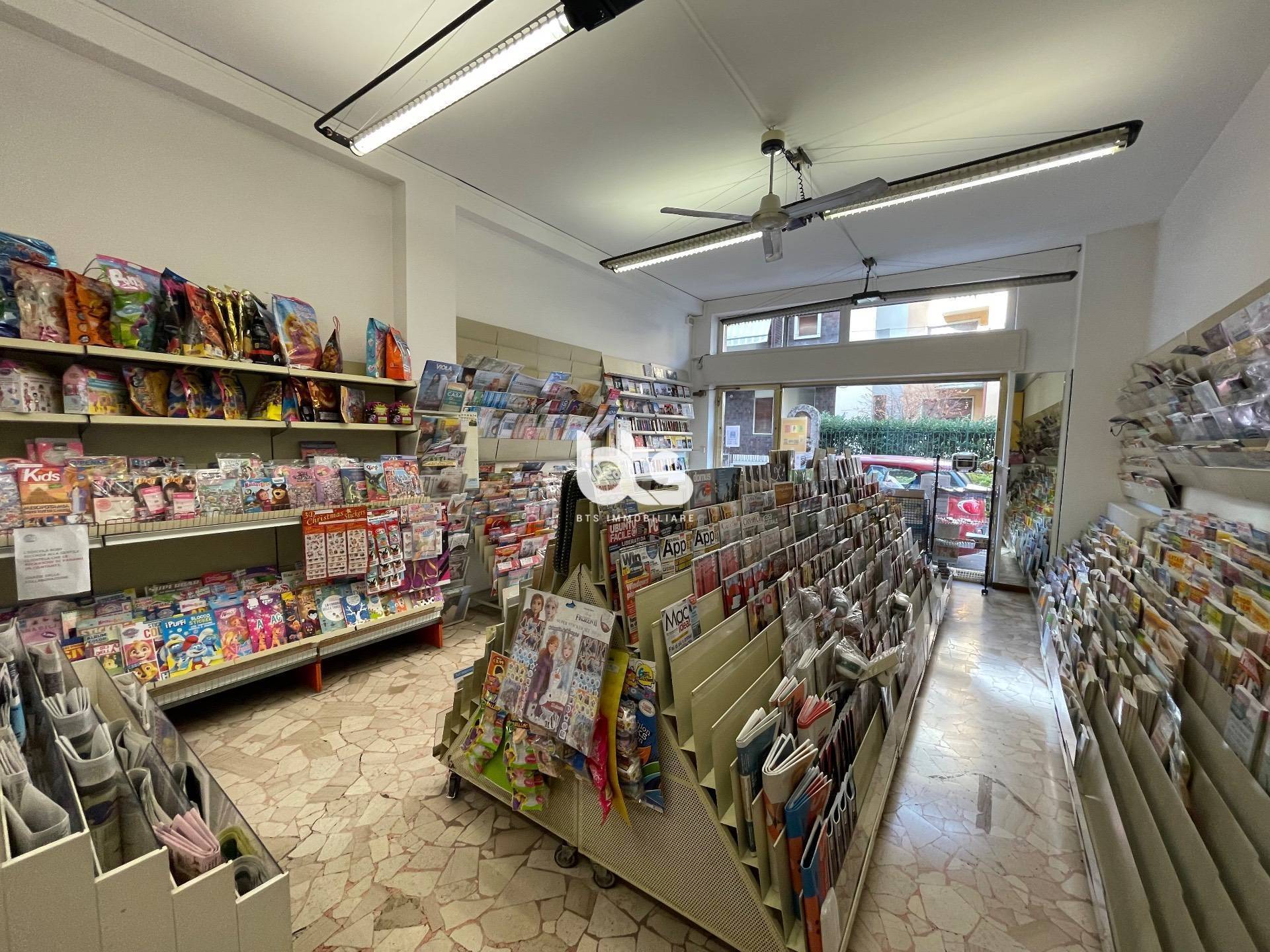 Locale commerciale in vendita a Sarnico