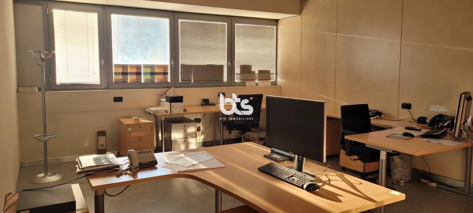 Capannone in vendita a Rogno