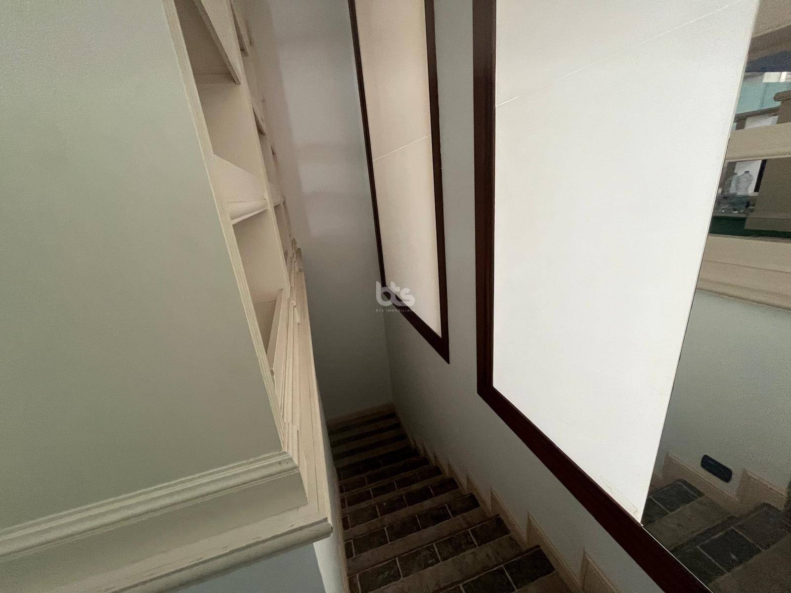 Locale commerciale in vendita a Sarnico