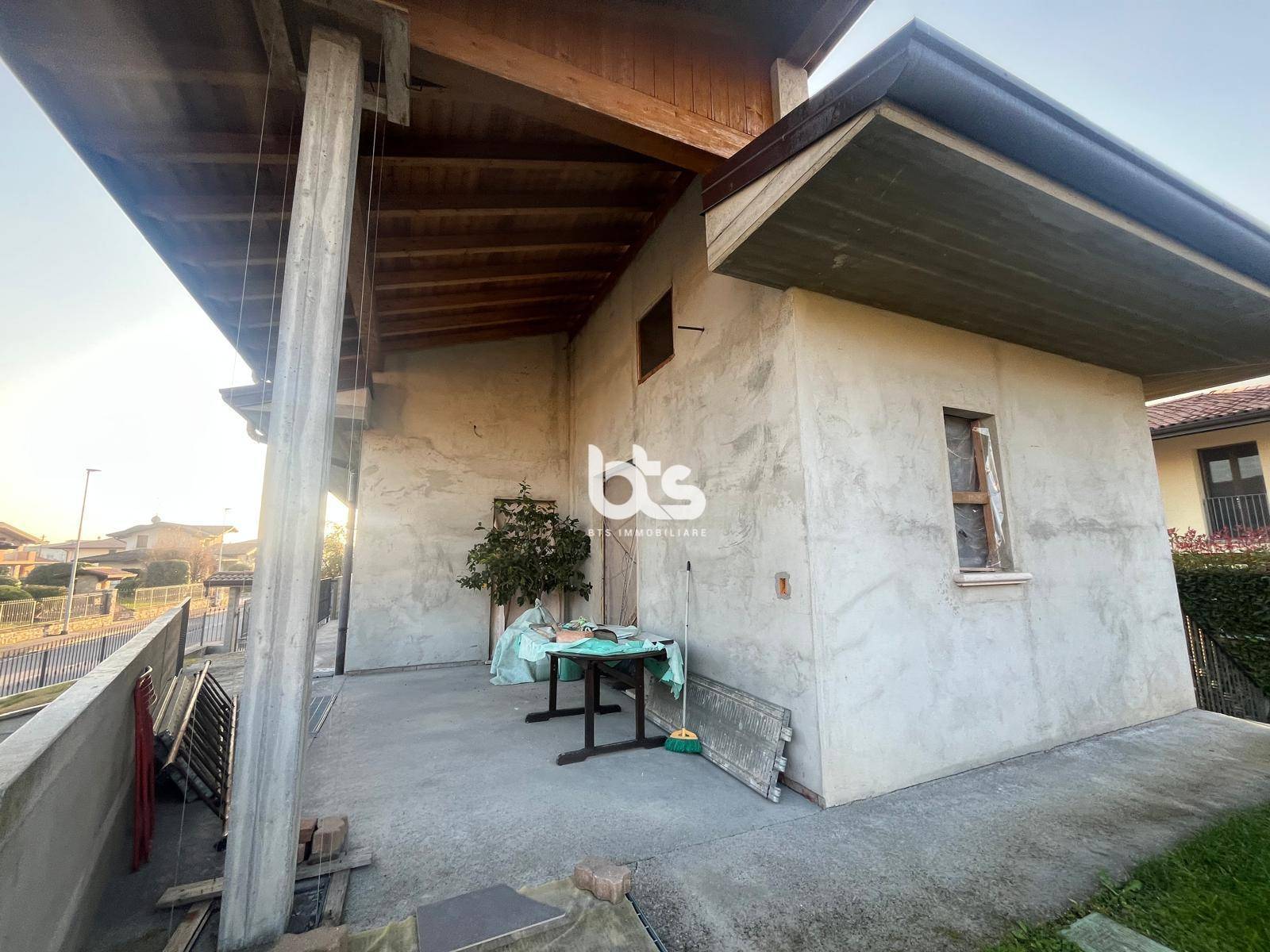 Villa in vendita a Castelli Calepio