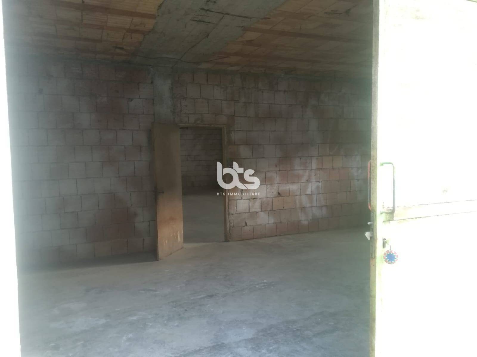 Deposito in vendita a Adrara San Rocco