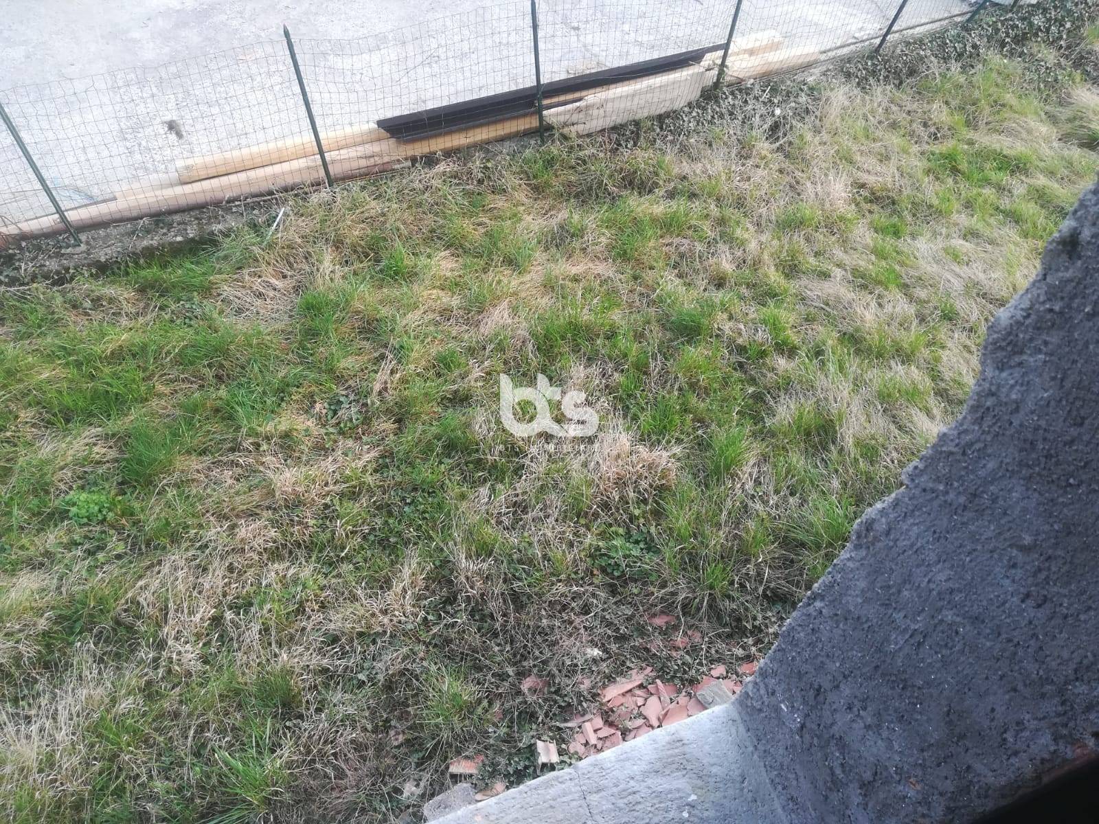 Deposito in vendita a Adrara San Rocco