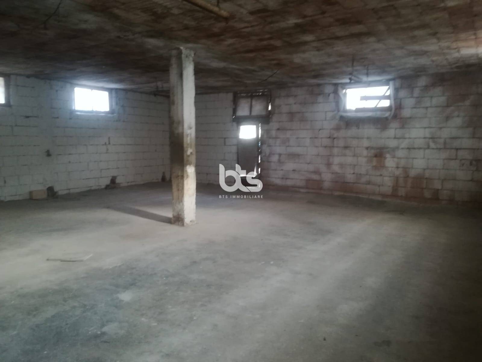 Deposito in vendita a Adrara San Rocco