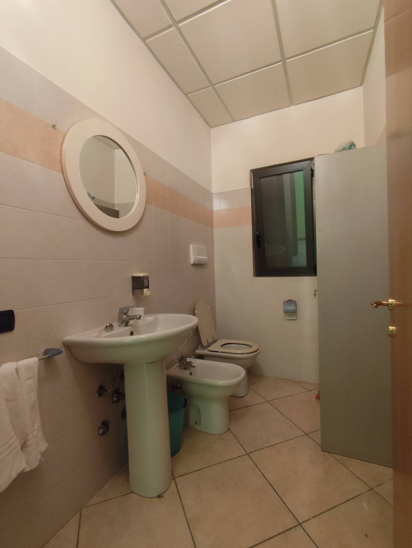 Attivit commerciale in affitto a Foresto Sparso