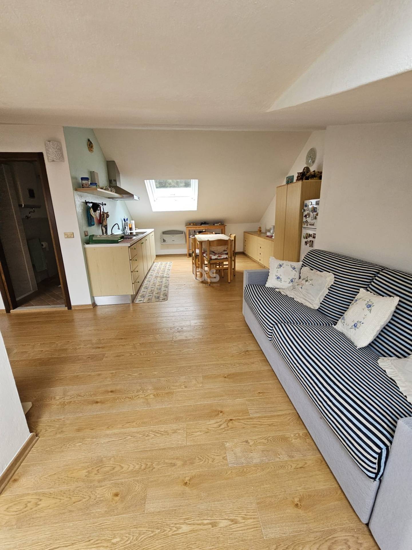 Appartamento in vendita a Riva di Solto