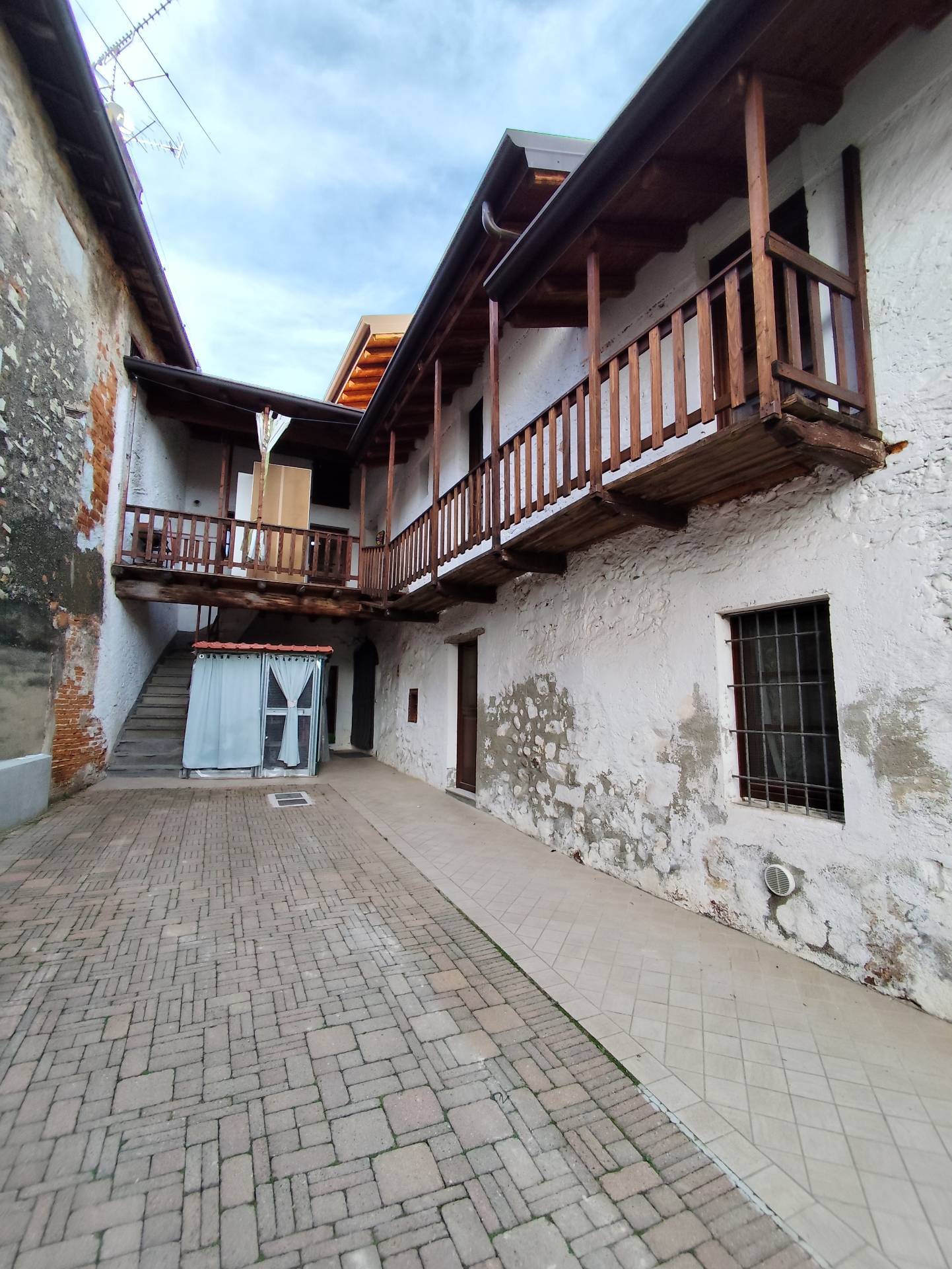 Appartamento in affitto a Corte Franca, Nigoline